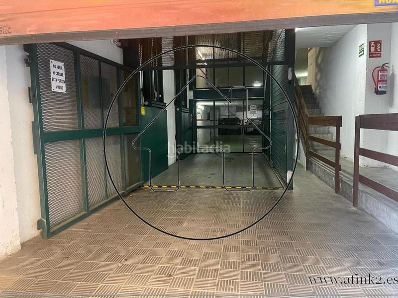 Foto 2e89eb19-b912-4790-a230-8735e8bc26f1. Parking coche en marina venta de plaza de garaje en calle marina para coche pequeño en Huelva