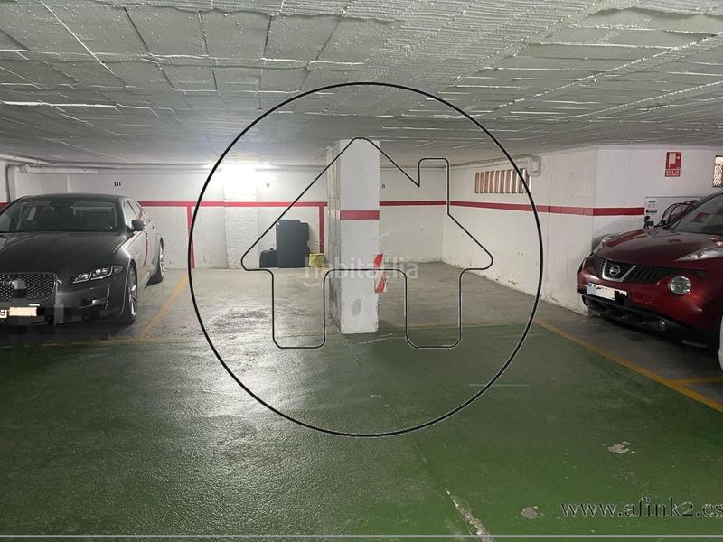 Foto 54746bb2-87c9-4cac-8932-509ff4bd6b91. Parking coche en marina venta de plaza de garaje en calle marina para coche pequeño en Huelva