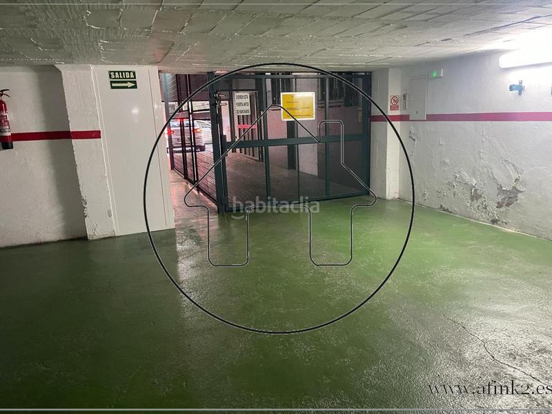 Foto b8c1a6b6-3838-468b-90a4-5f472fe67704. Parking coche en marina venta de plaza de garaje en calle marina para coche pequeño en Huelva