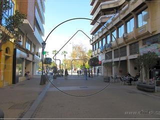 Aparcament cotxe a Marina. Venta de plaza de garaje en calle marina para coche pequeño