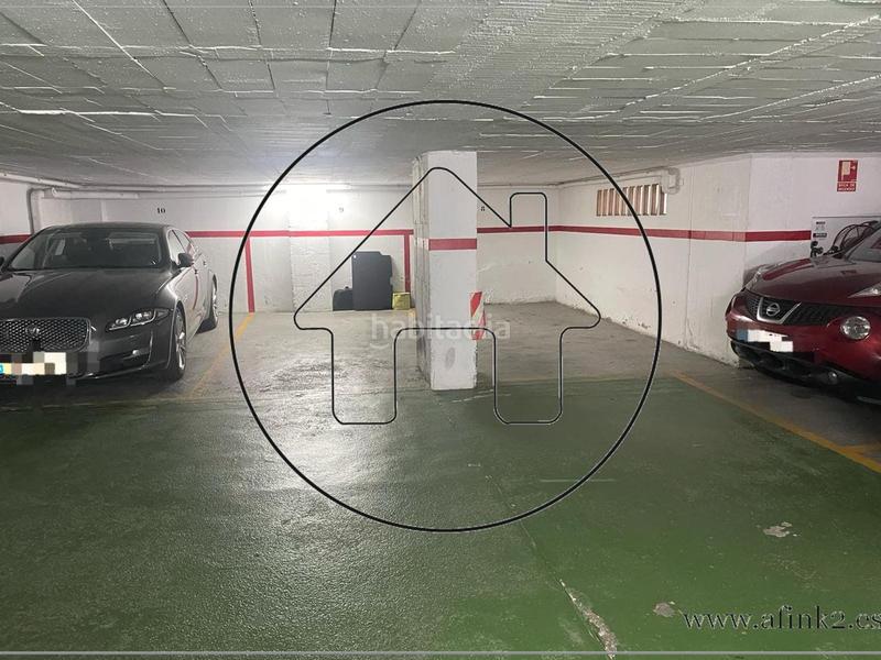 Foto ef9e201a-2e12-4233-b67c-95820956950a. Parking coche en marina venta de plaza de garaje en calle marina para coche pequeño en Huelva