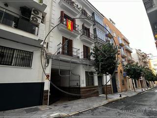 Aparcament cotxe a Rui-vélez. Garaje coche zona merced