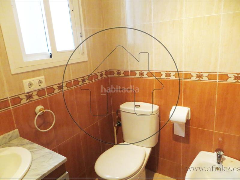 Foto b745a7e7-ff5f-44fd-ac47-b6b557bd41bf. Piso en delfin amplio piso en venta en calle delfín en Punta Umbría