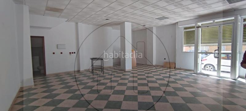 Foto d5e9ed2a-e812-48cf-a0be-6809c5122dbe. Lloguer local comercial a fermín requena a Molino de la Vega Huelva