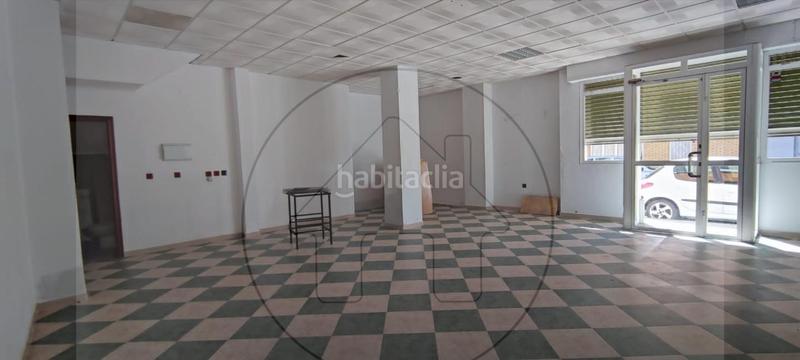 Foto fb25d130-c197-4242-815e-600f7d72e4eb. Location local commercial dans fermín requena dans Molino de la Vega Huelva