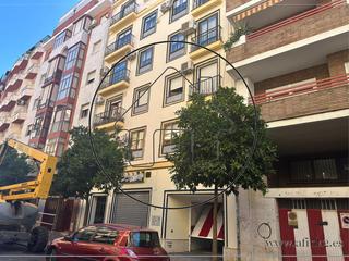 Aparcament cotxe a Doctor francisco vázquez limón. Venta de plaza de garaje en calle vazquez limón