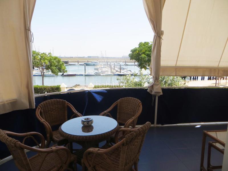 Foto 7208e8bf-88b2-478b-8d85-56961bb85a77. Alquiler casa alquiler, exclusivo chalet en el paseo de la ría en Punta Umbría