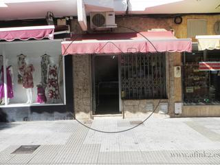 Local Comercial en Ancha. Local comercial en calle ancha