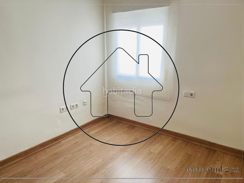 Foto b3ade0be-f355-4487-b88a-a7a5f87c8351. Pis a alcalde federico molina orta a Las Torres - Guadalupe Huelva