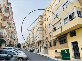 Pis  Condado. Piso reformado 3 habitaciones con terraza en orden baja
