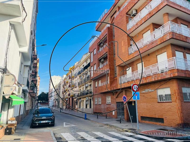 Foto e53d728e-5d23-4b24-9646-8a01983e38b4. Piso en maestro salvador lópez zona matadero con ascensor 3 dormitorios en Huelva