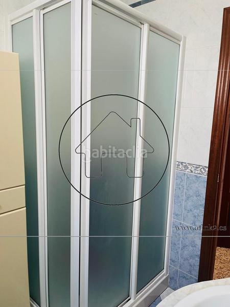 Foto fac857e9-0c35-4f02-9343-b640048476c4. Piso en maestro salvador lópez zona matadero con ascensor 3 dormitorios en Huelva