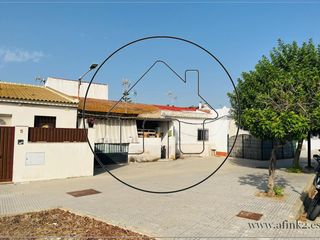 Casa  Jure. Casa de planta baja a reformar  en corrales 85 m2 construidos