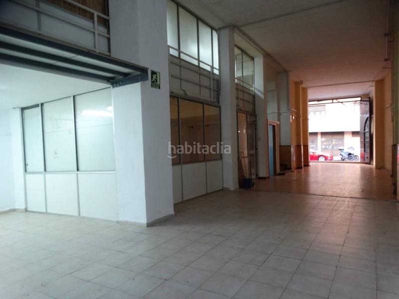 Foto 0faf325c-9928-41a0-81ed-6b0defa38a47. Location local commercial dans Centro Huelva