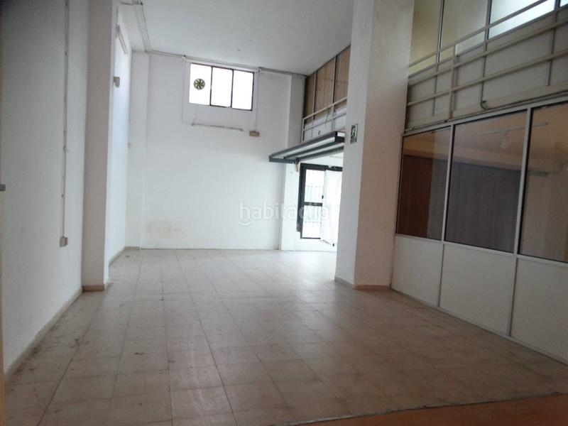 Foto 42a3c7c5-dea8-460c-a427-ffd0ee0fbd64. Location local commercial dans Centro Huelva