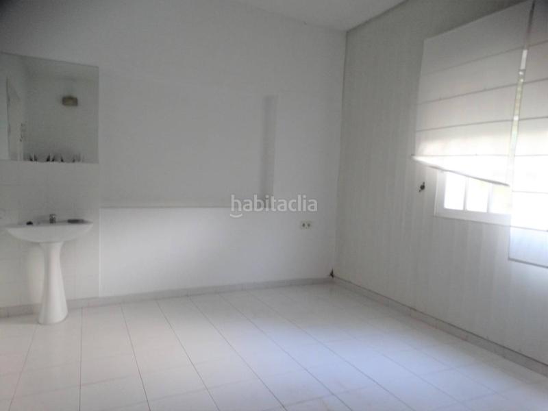 Foto 5d12f9b5-77c4-44e1-861c-f5ccb4f0ad6a. Chalet mit heizung parking in El Conquero Huelva