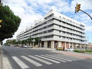 Location Local commercial à Avenida de andalucía 66. Magnífico local comercial en avenida de andalucia