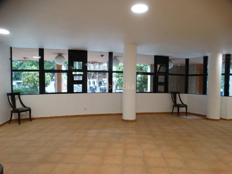 Foto ff0b0d93-0fa6-4595-bfdc-e2120690822e. Alquiler local comercial amplio local con inmejorable ubicación en Huelva