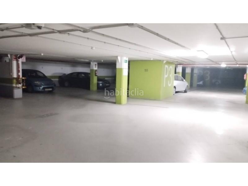 Foto 5979aedf-e025-45a6-93ec-684db1bbf0de. Alquiler parking coche alquiler plaza garaje zona la palmera en Huelva
