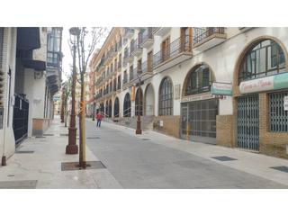 Lloguer Aparcament cotxe a Centro. Alquiler plaza garaje zona la palmera