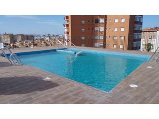 Location Appartement à Isla Chica. Coqueto, seminuevo, con garaje y trastero incluidos. piscina com