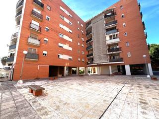Pis a Campos de montiel 6. Zona los rosales con terraza y garaje incluido