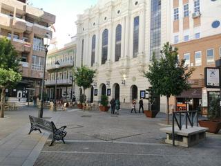 Dúplex a Centro. Amplia vivienda junto al gran teatro