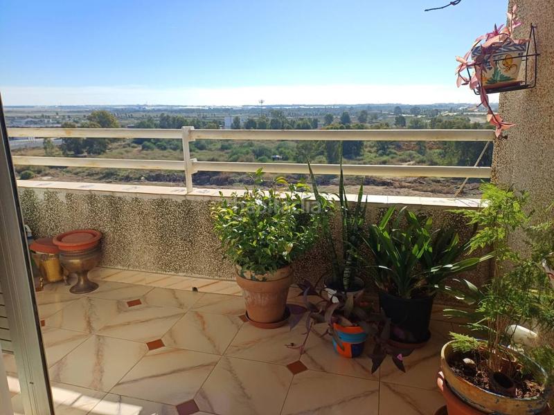 Foto b82fba4e-2bb7-40d0-a5b1-76dfe50c6403. Attico con riscaldamento parcheggio in Centro Huelva