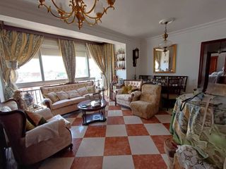 Etagenwohnung  Avenida muñoz de vargas. Preciosa vivienda con vistas despejadas