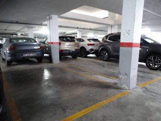 Car parking in Nuevo Parque - Los Rosales - Tráfico Pesado. Venta de plaza de garaje