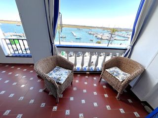 Flat  Paseo ría. Zona punta umbría con terraza y garaje