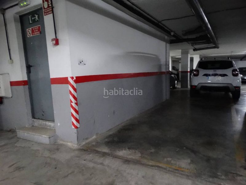 Foto 47397ac5-8bd0-4da2-9ccd-5ce0ec618956. Aparcament cotxe a Nuevo Parque - Los Rosales - Tráfico Pesado Huelva