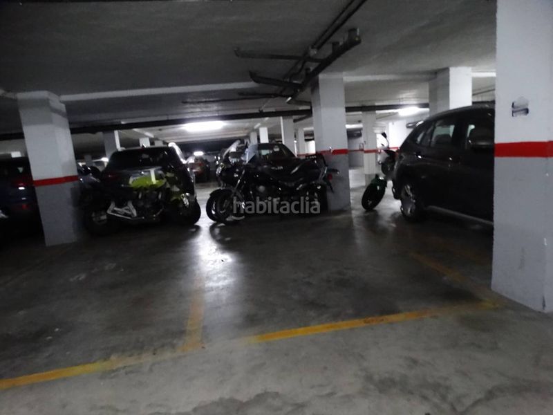 Foto 71d810b0-aa0e-4897-aa32-dc6ca0b8ccbb. Aparcament cotxe a Nuevo Parque - Los Rosales - Tráfico Pesado Huelva