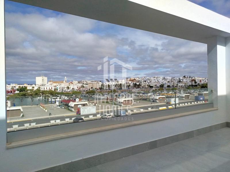 Foto a7c211b1-1c1c-406f-abe1-ba4edc0abb92. Apartament amb aparcament a Ayamonte ciudad Ayamonte