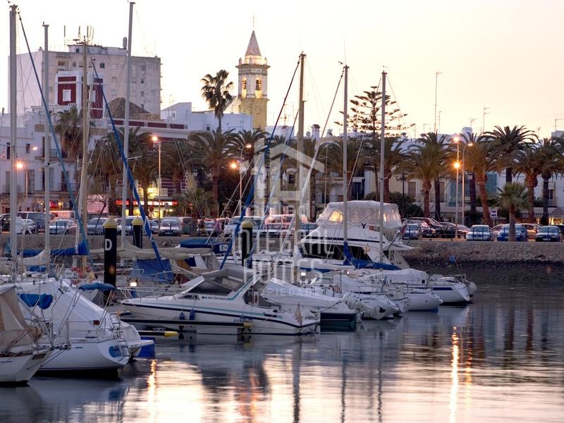 Foto c26e04db-50e6-4b72-91eb-e5c1adade39b. Apartament amb aparcament a Ayamonte ciudad Ayamonte