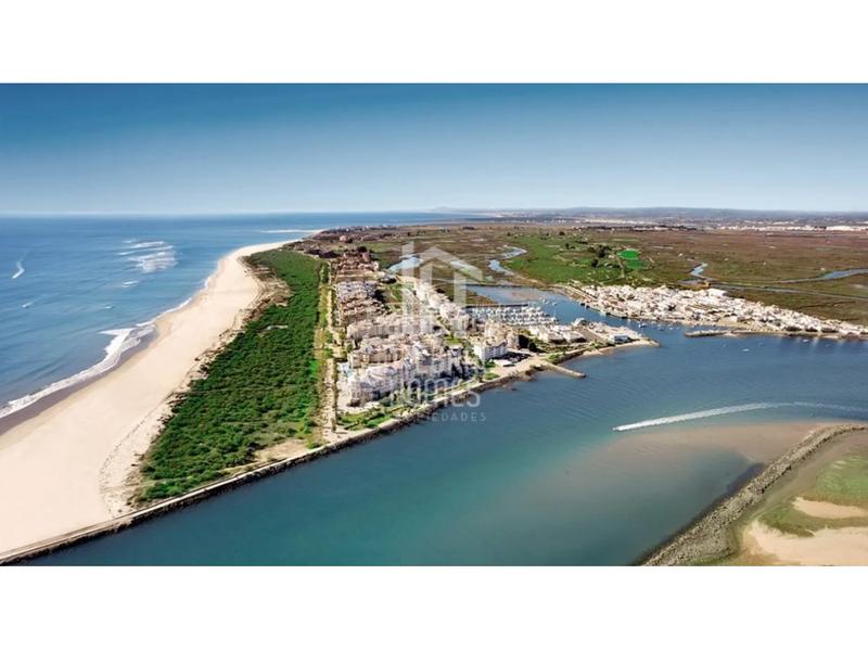Foto f3386d9a-d264-4014-8fd9-4390e0bb2c37. Apartament amb aparcament a Ayamonte ciudad Ayamonte