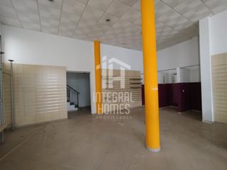 Local commercial  N/a. Espacioso local comercial en valverde del camino huelva