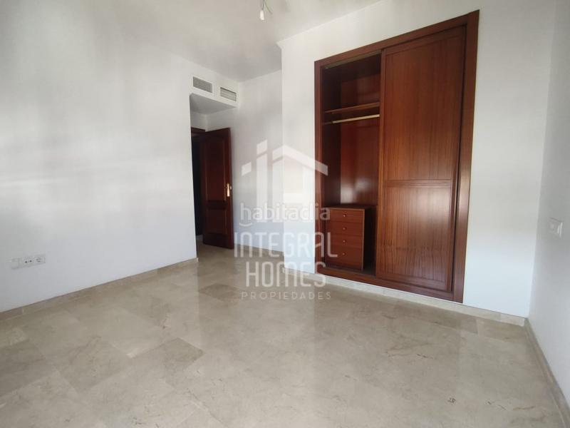 Foto 309b222c-4adb-4f3d-90bd-b99cfbfc8c6a. Duplex dans Centro Huelva