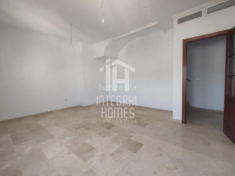 Foto c2eec674-a03f-4383-80e2-5f9201c48c1e. Duplex dans Centro Huelva