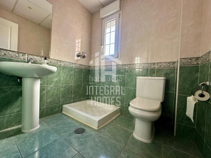 Foto 48f472ff-0d5f-45e5-911f-41a4f79d3d64. Casa bifamiliare con parcheggio in Ayamonte ciudad Ayamonte