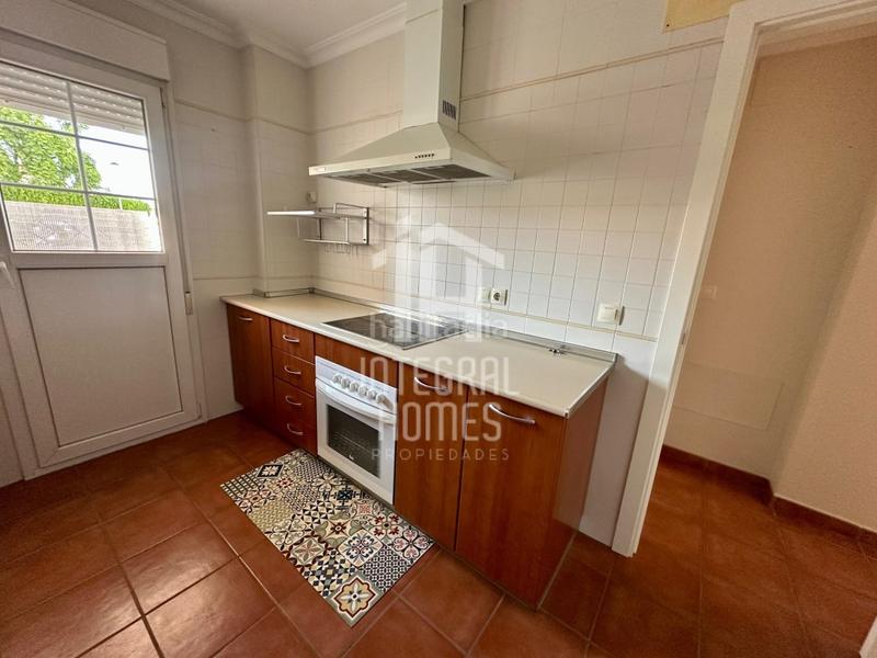 Foto 601115f7-4c4c-49ee-a88a-e35ae17cd500. Casa bifamiliare con parcheggio in Ayamonte ciudad Ayamonte