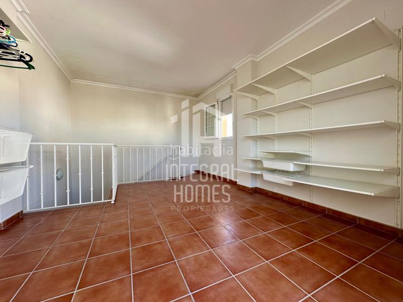 Foto aff2b0b0-0e2b-4f43-8a4a-835f29d3d375. Casa bifamiliare con parcheggio in Ayamonte ciudad Ayamonte