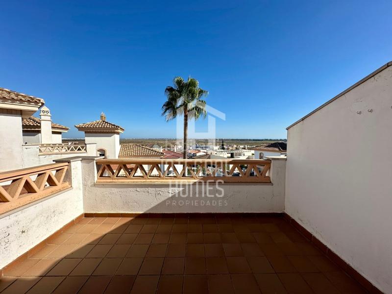 Foto beb9e9f4-390a-4404-a073-7c0fada4f97d. Casa bifamiliare con parcheggio in Ayamonte ciudad Ayamonte