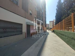 Pis a Avenida Santa Marta