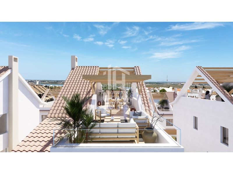 Foto 396d5d5f-fe5c-4a10-b31e-46dbfb248089. Chalet avec parking dans Ayamonte ciudad Ayamonte