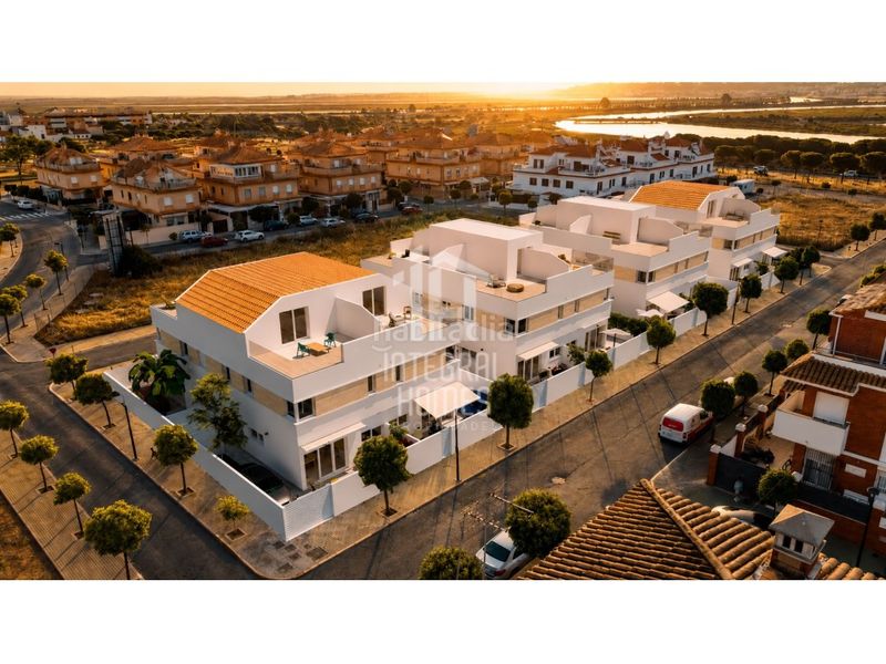 Foto a3bdc174-be25-435f-8a7c-6715f96a3255. Casa aparellada a Corrales Aljaraque