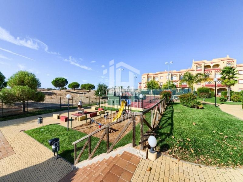 Foto c6001aad-d860-4493-b80c-9fe1d910b166. Apartament amb aparcament piscina a Costa Esuri Ayamonte