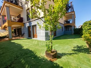 Apartamento  Paseo blasco ibañez. Planta baja en urbanización las encinas