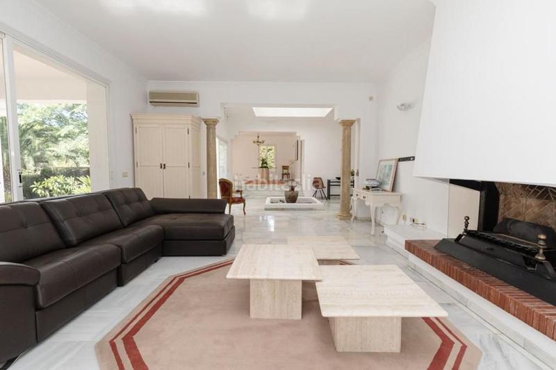 Foto 9f83025b-f2cd-4815-85a6-acefec4534fc. Chalet with pool in Paraiso - Barronal Estepona