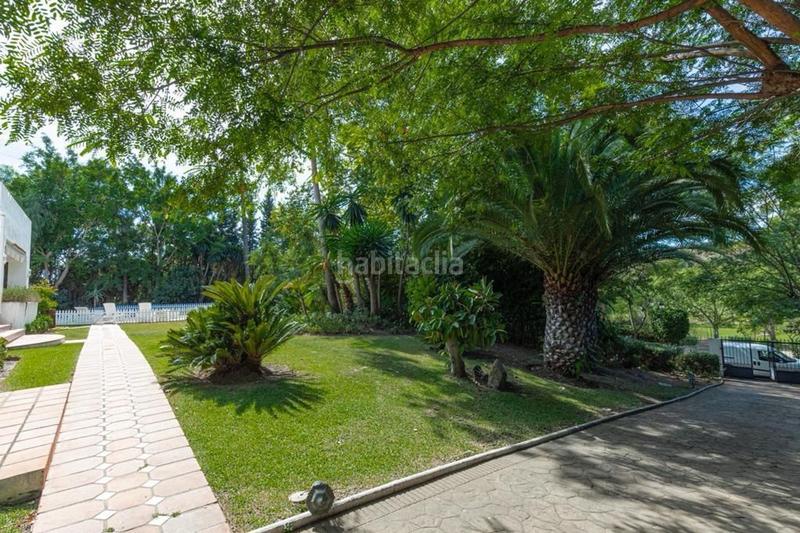 Foto 085792cb-37ad-4091-bca4-06030e3574ae. Chalet con piscina in Paraiso - Barronal Estepona